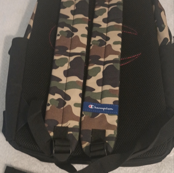 Champion Camo Backpack - Picture 3 of 3
